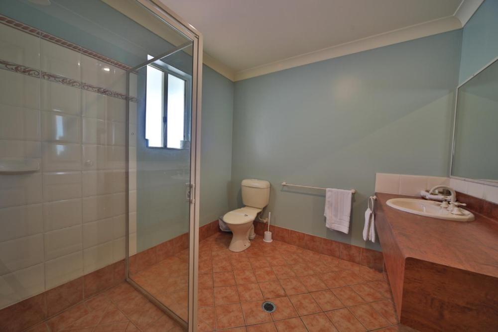 Emerald Explorers Inn מראה חיצוני תמונה