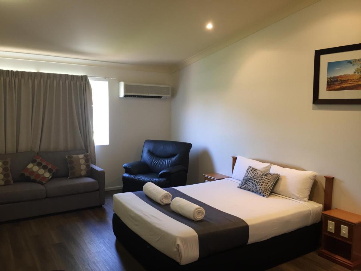 Emerald Explorers Inn מראה חיצוני תמונה