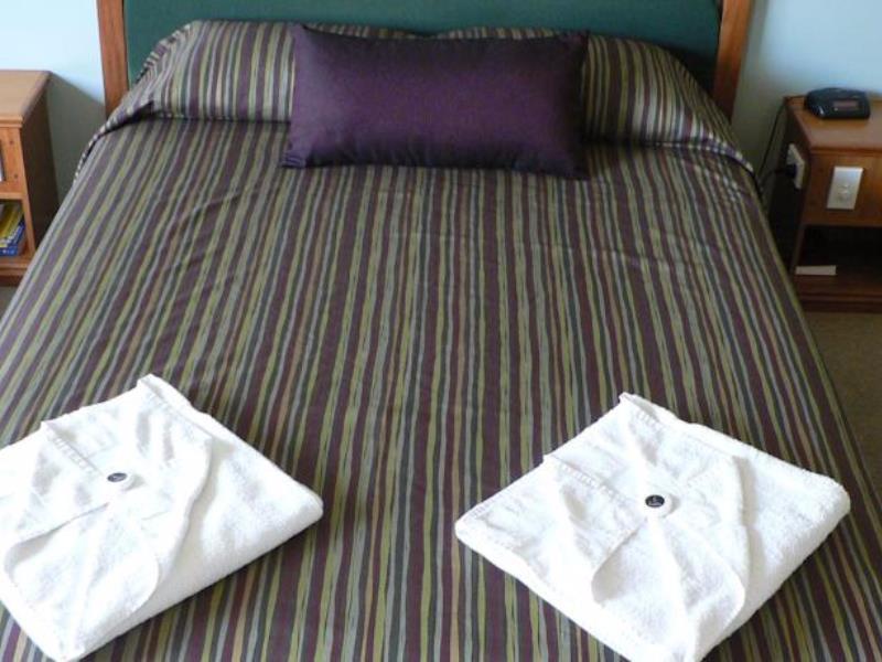 Emerald Explorers Inn מראה חיצוני תמונה