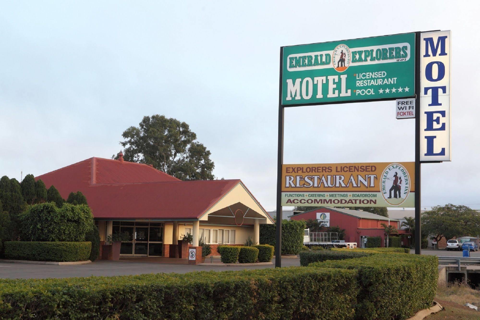 Emerald Explorers Inn מראה חיצוני תמונה